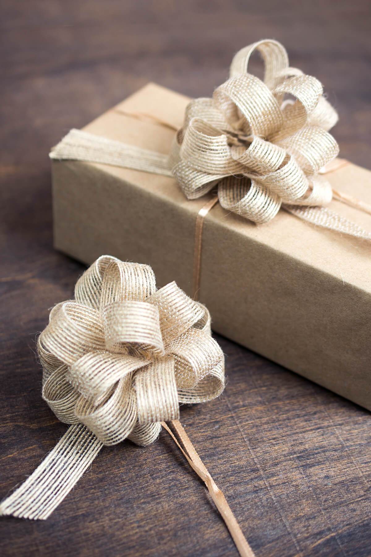 12 burlap pull bows