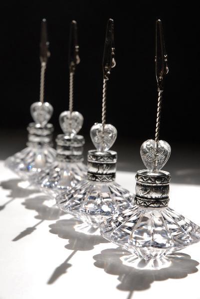 4 Crystal Place Card & Table Number Holders